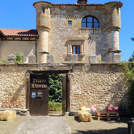 Palacio De Los Alvarado En Las Merindades El Ribero Bagian luar foto