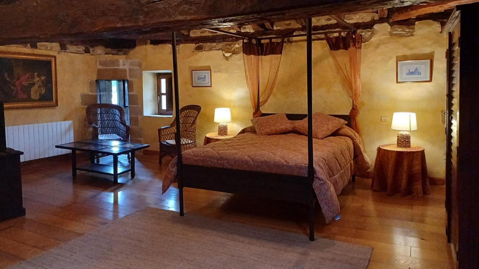 Palacio De Los Alvarado En Las Merindades El Ribero Bagian luar foto