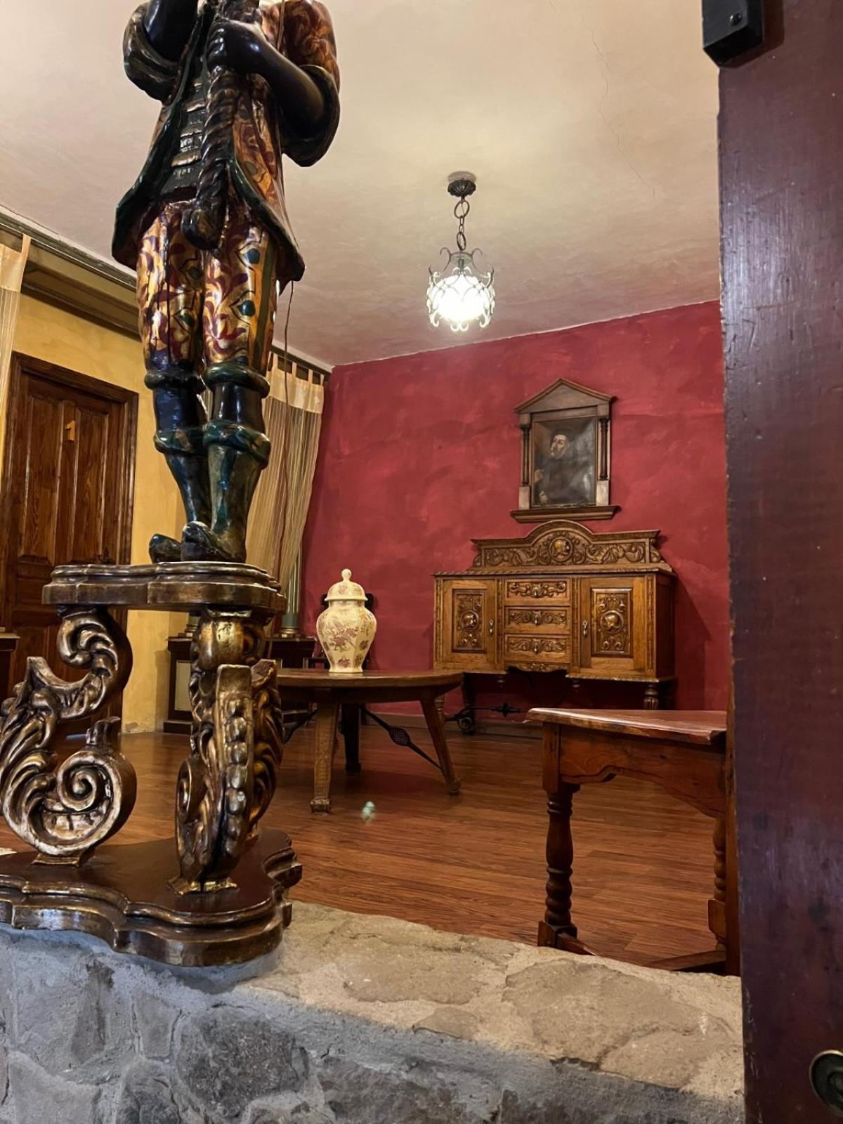 Palacio De Los Alvarado En Las Merindades El Ribero Bagian luar foto