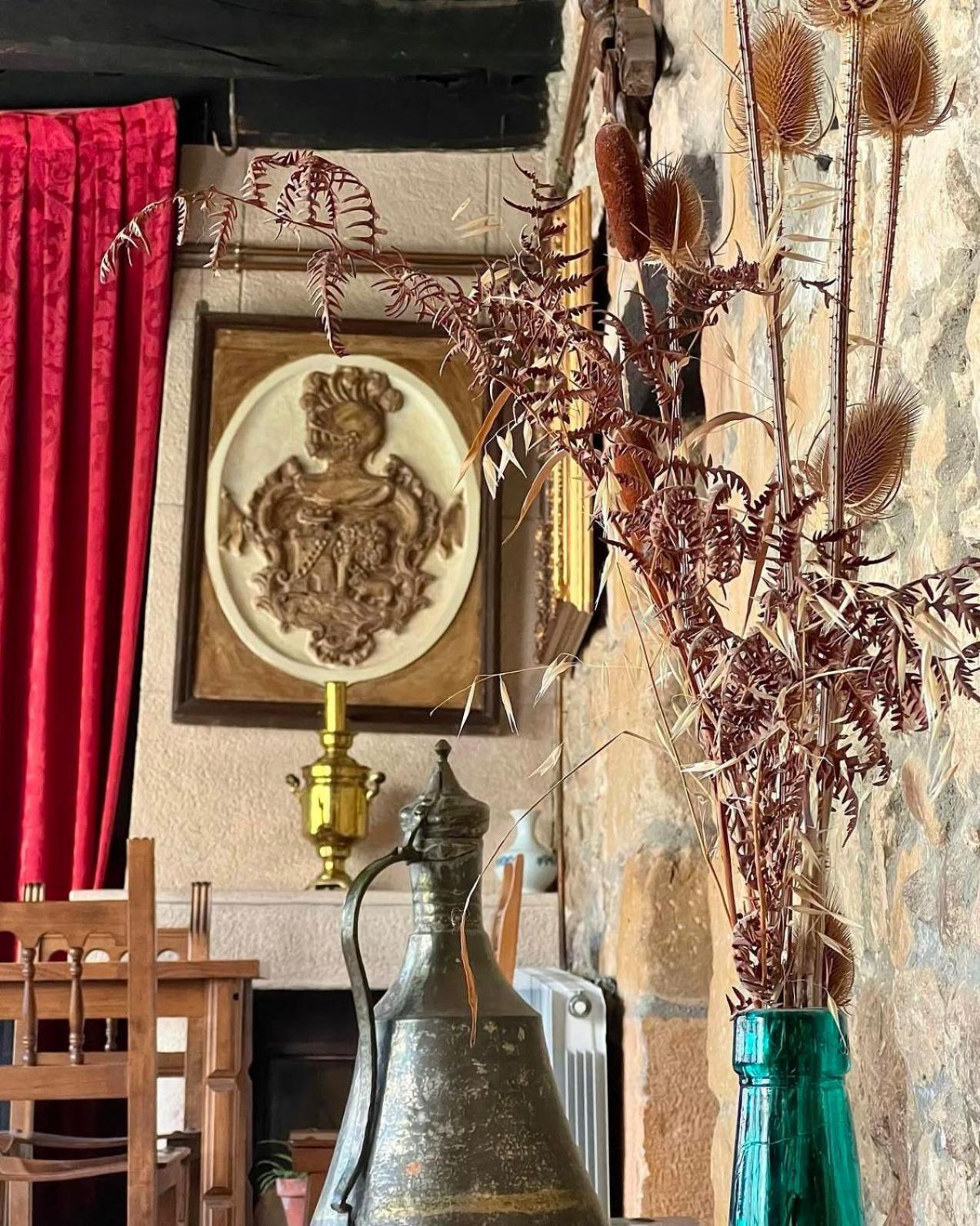 Palacio De Los Alvarado En Las Merindades El Ribero Bagian luar foto