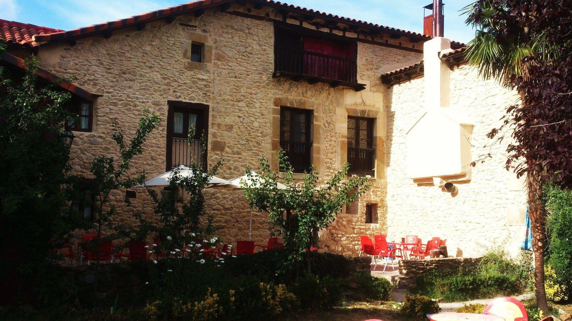 Palacio De Los Alvarado En Las Merindades El Ribero Bagian luar foto